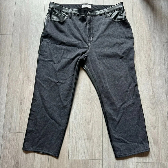 Abercrombie & Fitch The Ankle Straight Ultra High Rise 35 Black Faux Leather - Picture 3 of 11